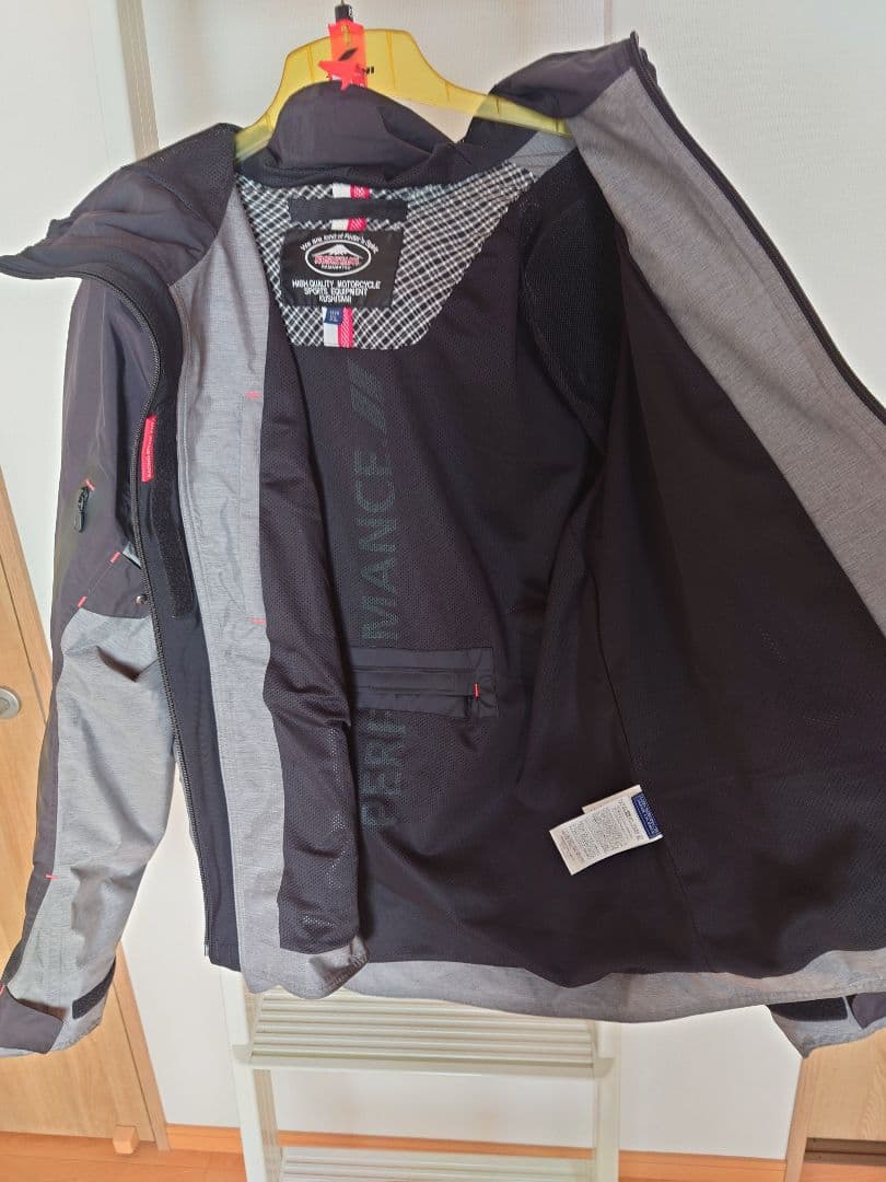 クシタニ　アメニタジャケット