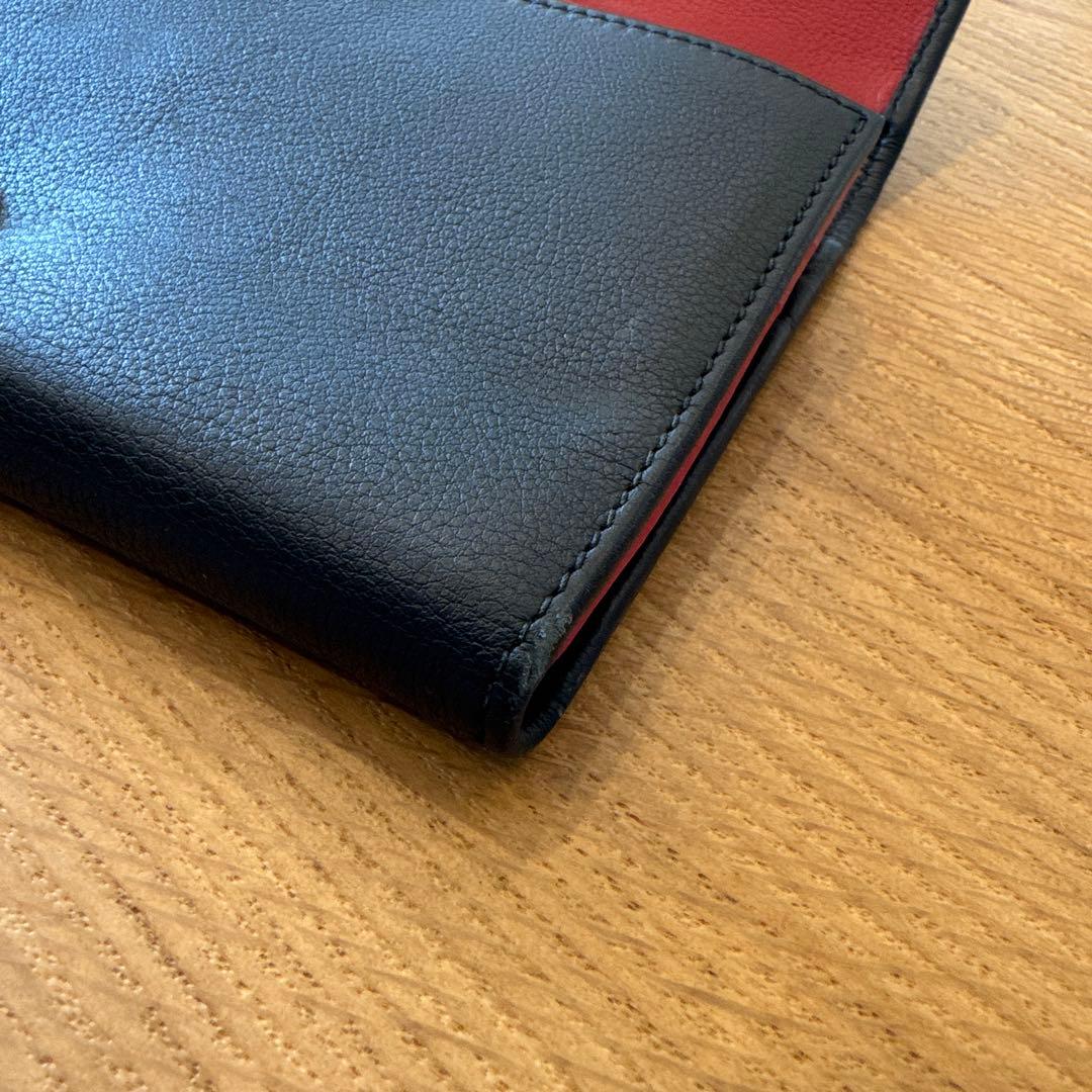 フェラガモ　長財布