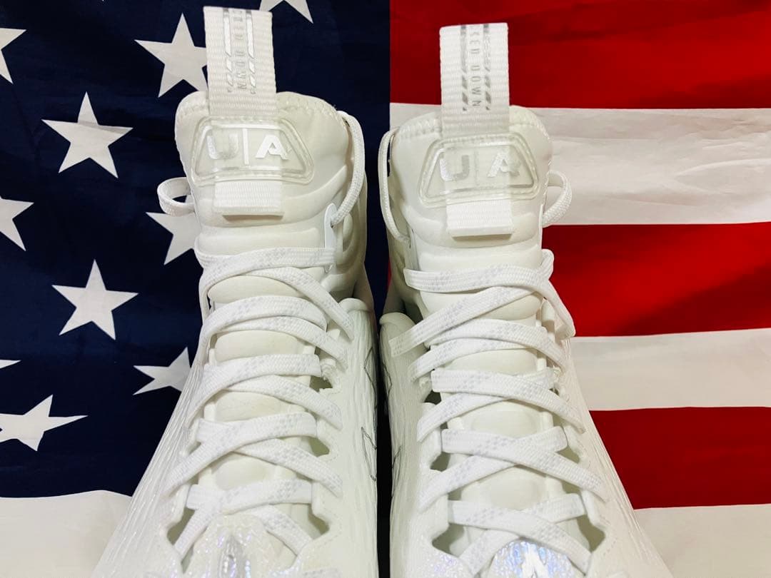 【新品】UNDER ARMOUR SPOTLIGHT LUX MC 28cm