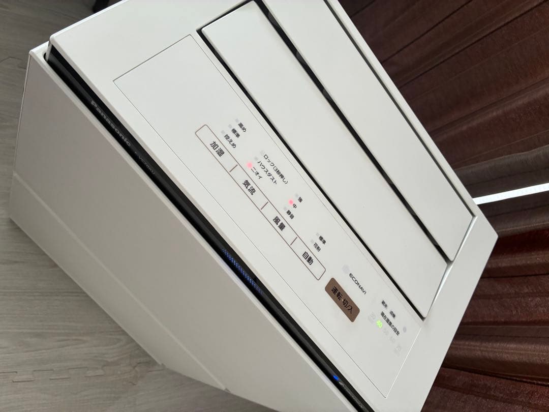 美品　Panasonic 空気清浄機 F-VXW90-W ホワイト