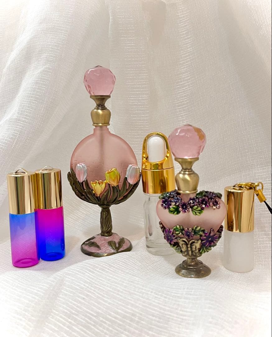 【新品・最終値下げ】アンシェントメモリーオイル 星座オイル12本 香水瓶など