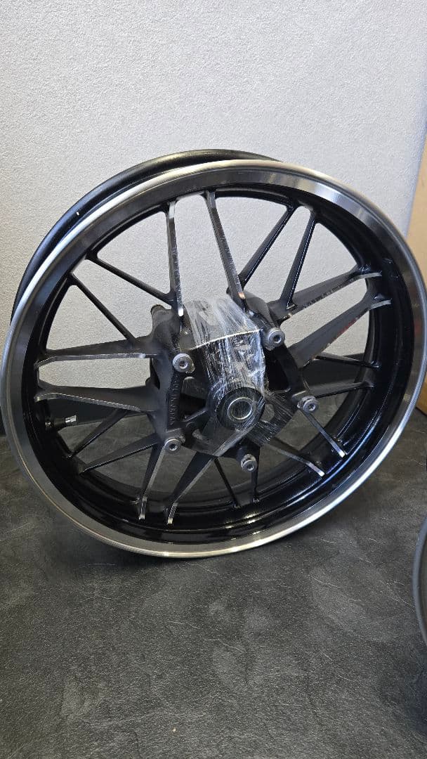 Z900RS　純正ホイール