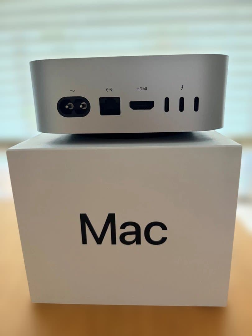 新品同様 Mac mini M4/16G/256GB アップル公式ストア購入品