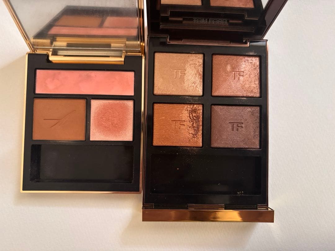 2点セット トムフォード、アンプリチュード アイシャドウ＋デパコスリップ8本