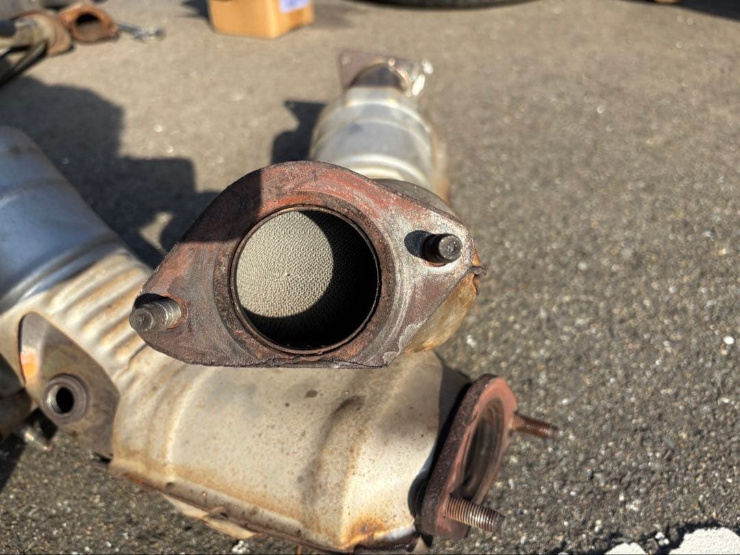 51フーガ　触媒　キャタライザー