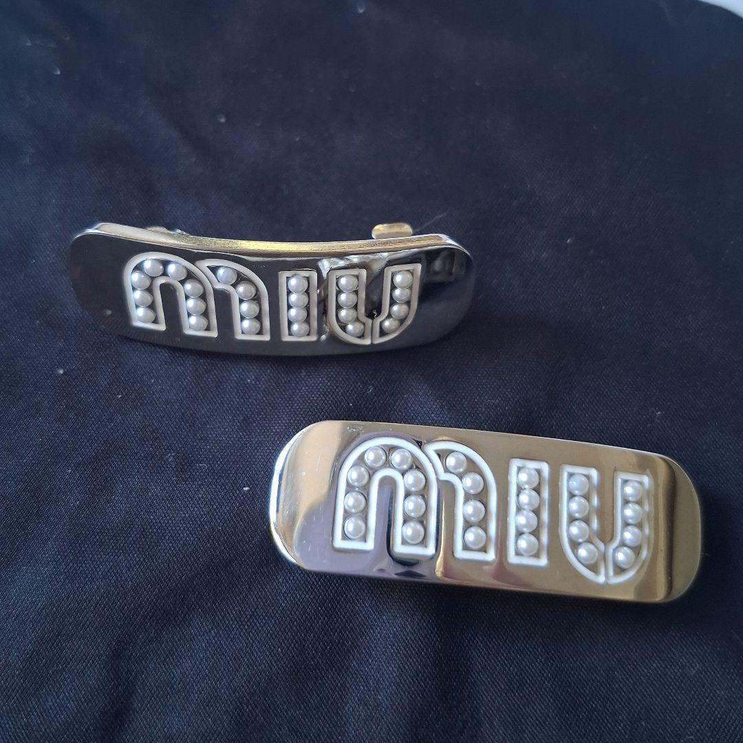 袋なしでお値下げ ヘアピン ヘアクリップ バレッタ ミュウミュウ MIUMIU