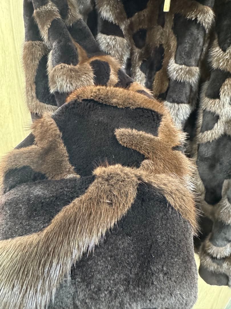 ア*ビ様 FERRETTI ブラウンファーコート