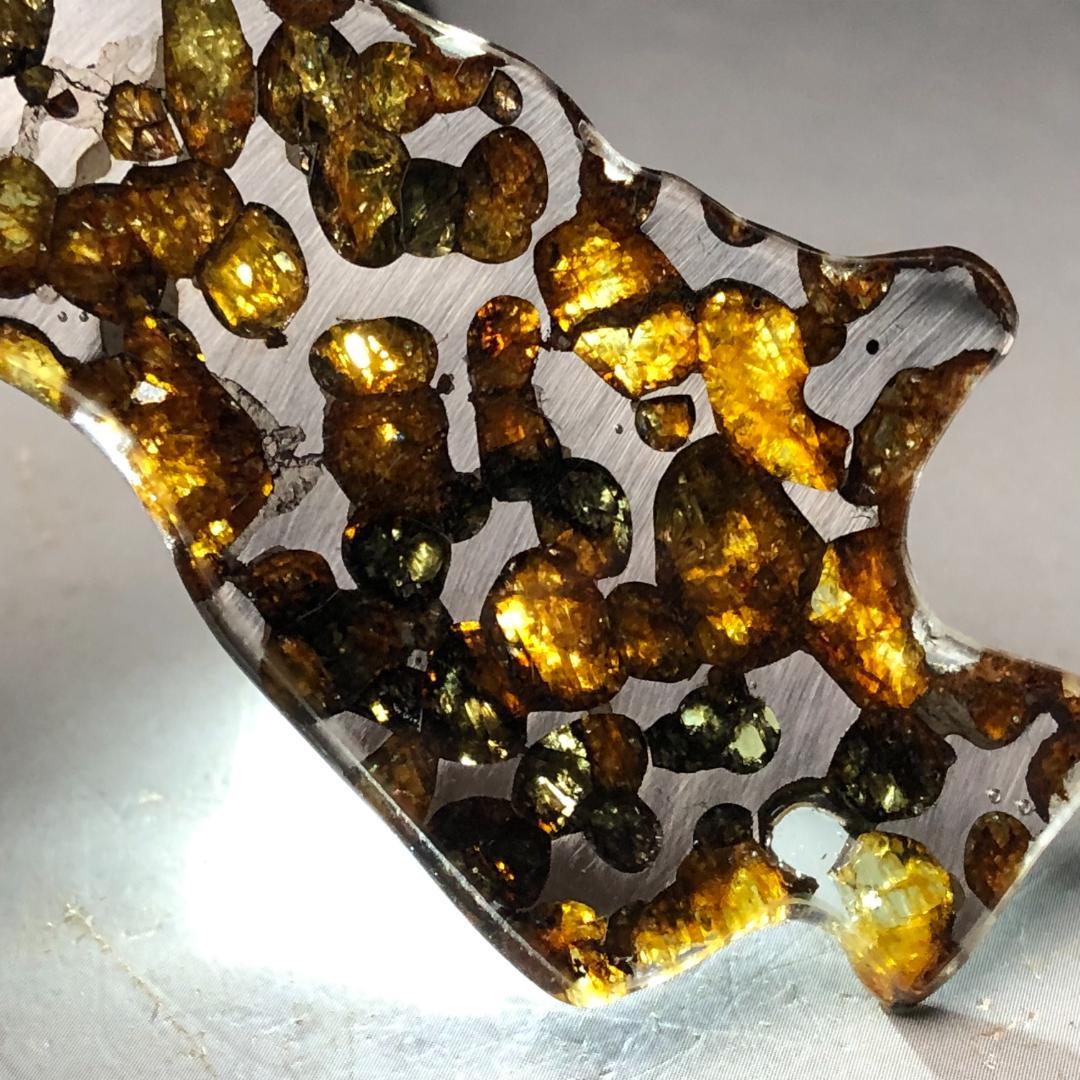 ひ*ち様 パラサイト隕石 隕石　石鉄隕石　セリコ隕石 美品　重さ約17ｇ　共箱