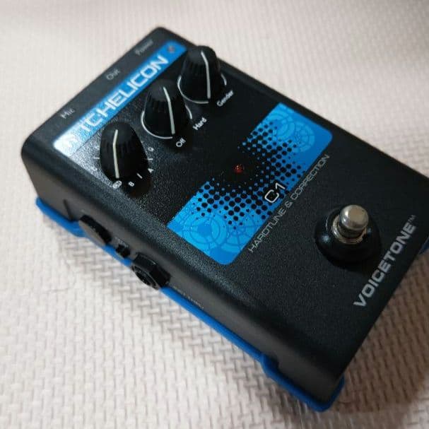 TC HELICON VoiceTone C1 ボーカルエフェクター