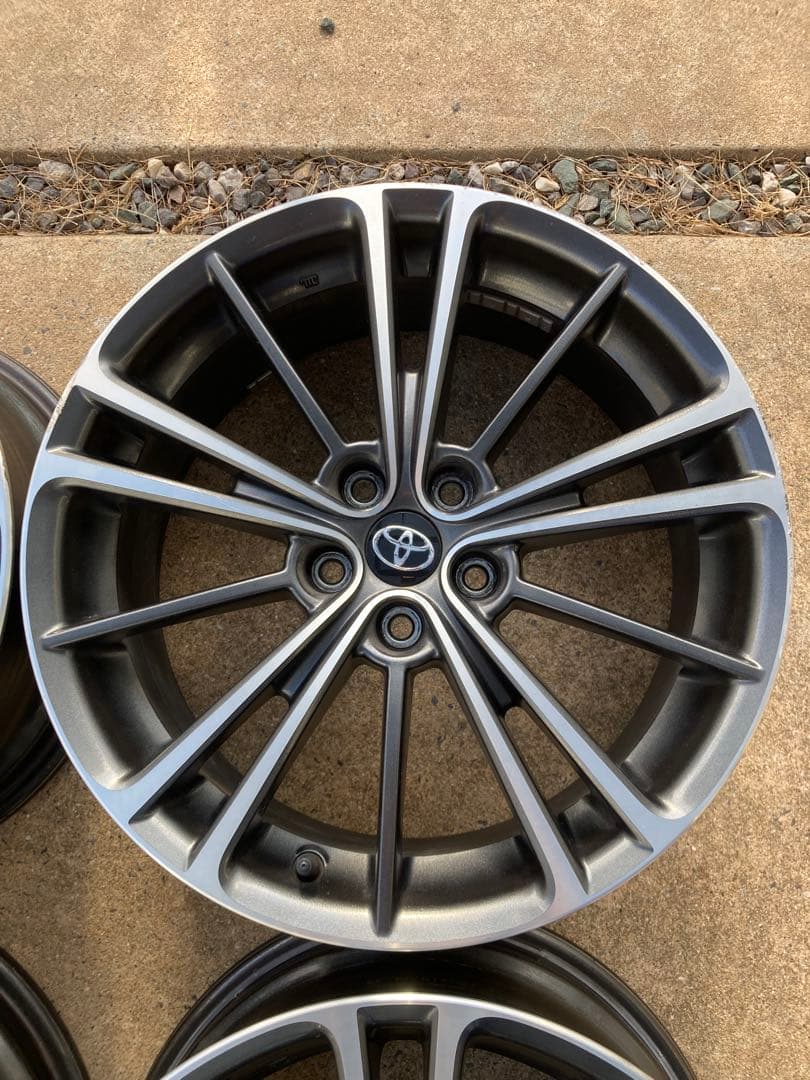 ②レオロントヨタ　86 ZN6 純正ホイール　2本セット　送料無料！