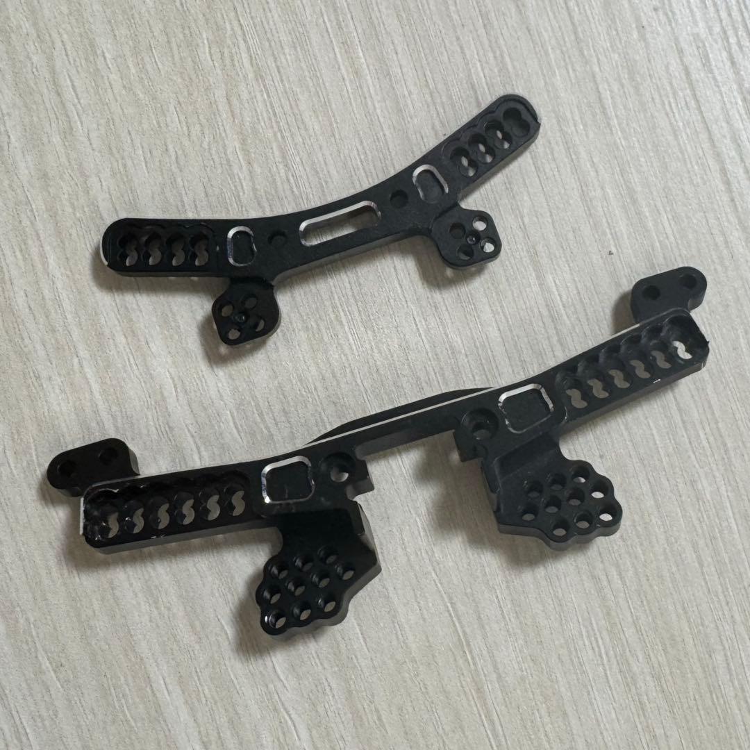 は*ろ様 ヨコモ　YD-2シリーズ用　アルミ製 フロント/リヤ　ショックタワー(