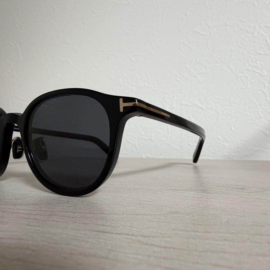 トムフォード サングラス TF5857 ブラック