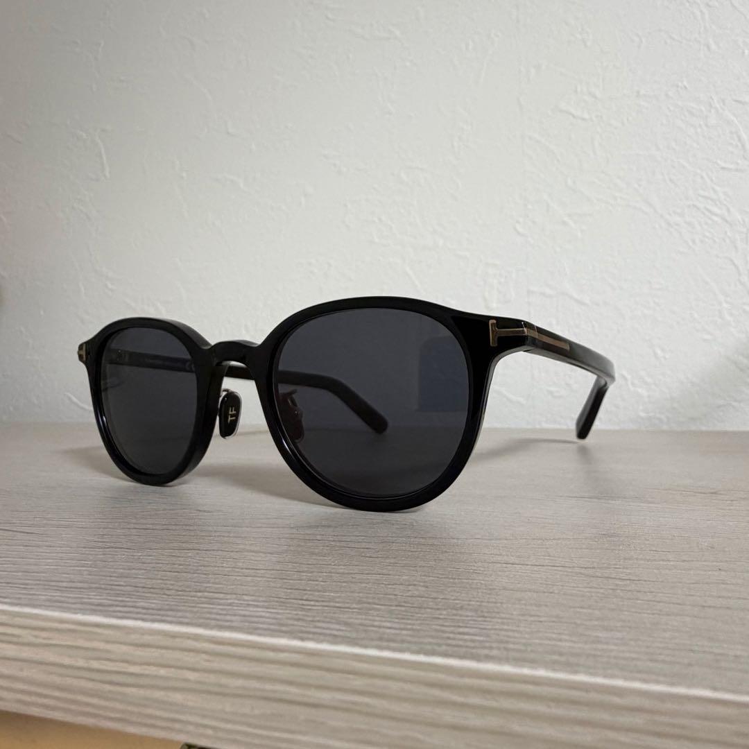 トムフォード サングラス TF5857 ブラック