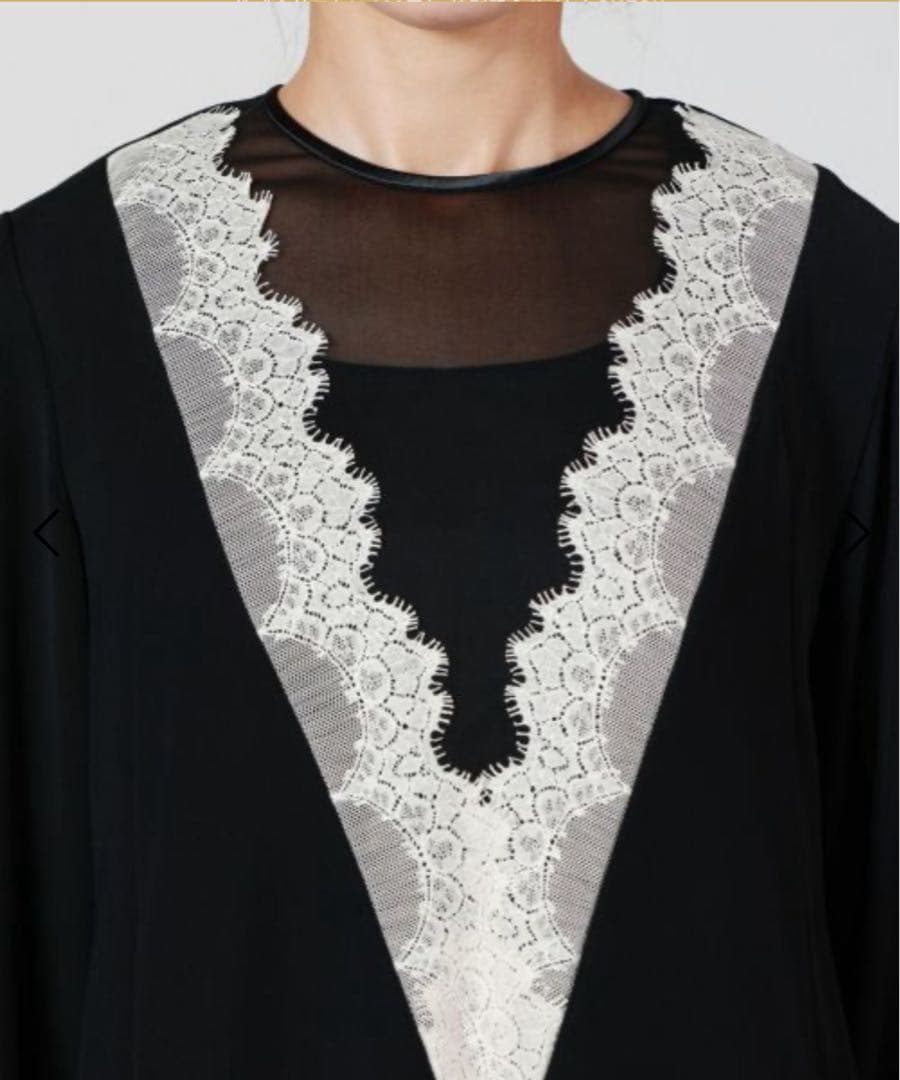 LOKITHO(ロキト) LACED V NECK TUNIC DRESS