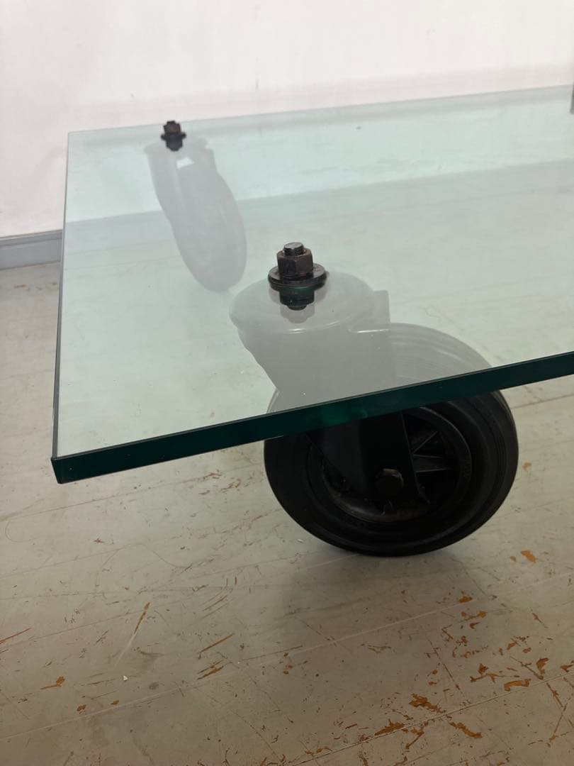 カッシーナIXC フォンタナアルテ コンルオーテガラステーブル 送料込み