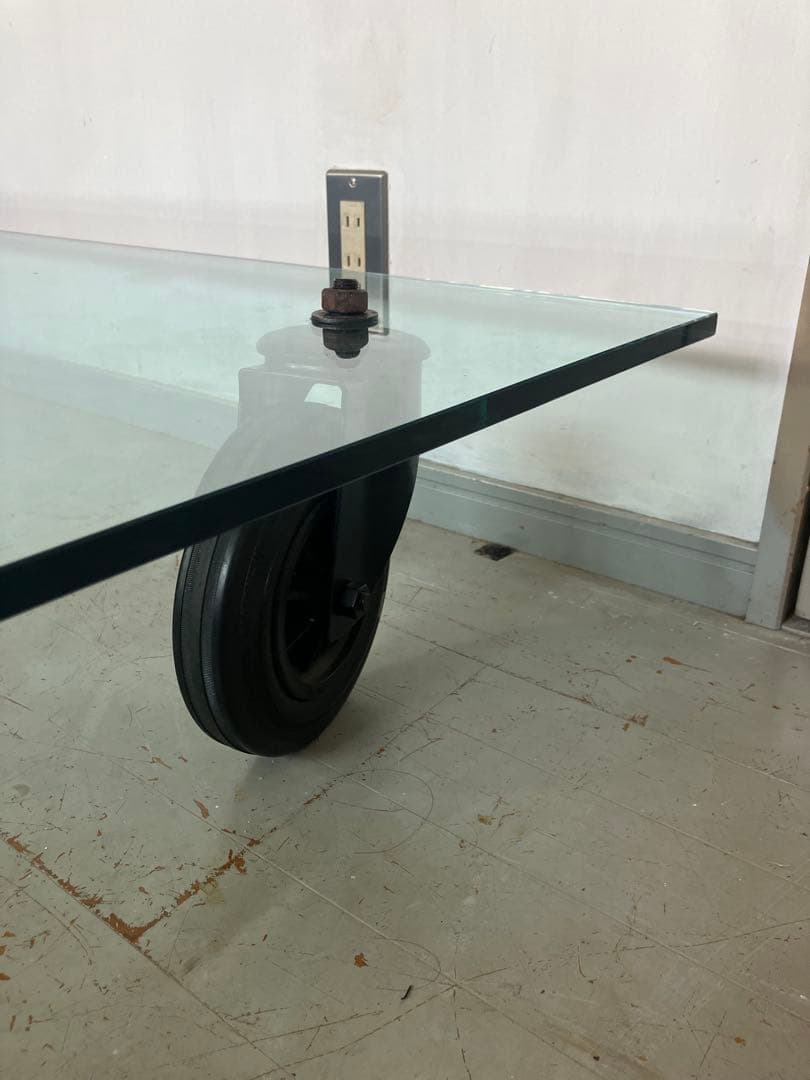 カッシーナIXC フォンタナアルテ コンルオーテガラステーブル 送料込み