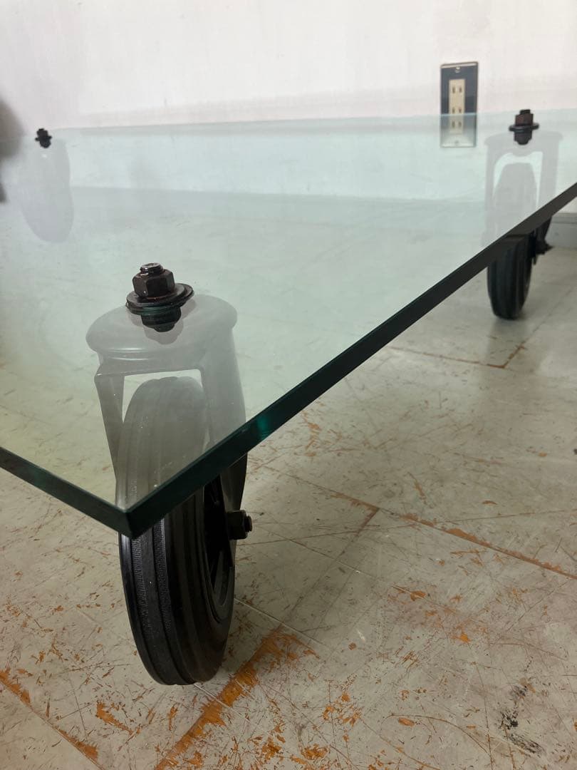 カッシーナIXC フォンタナアルテ コンルオーテガラステーブル 送料込み