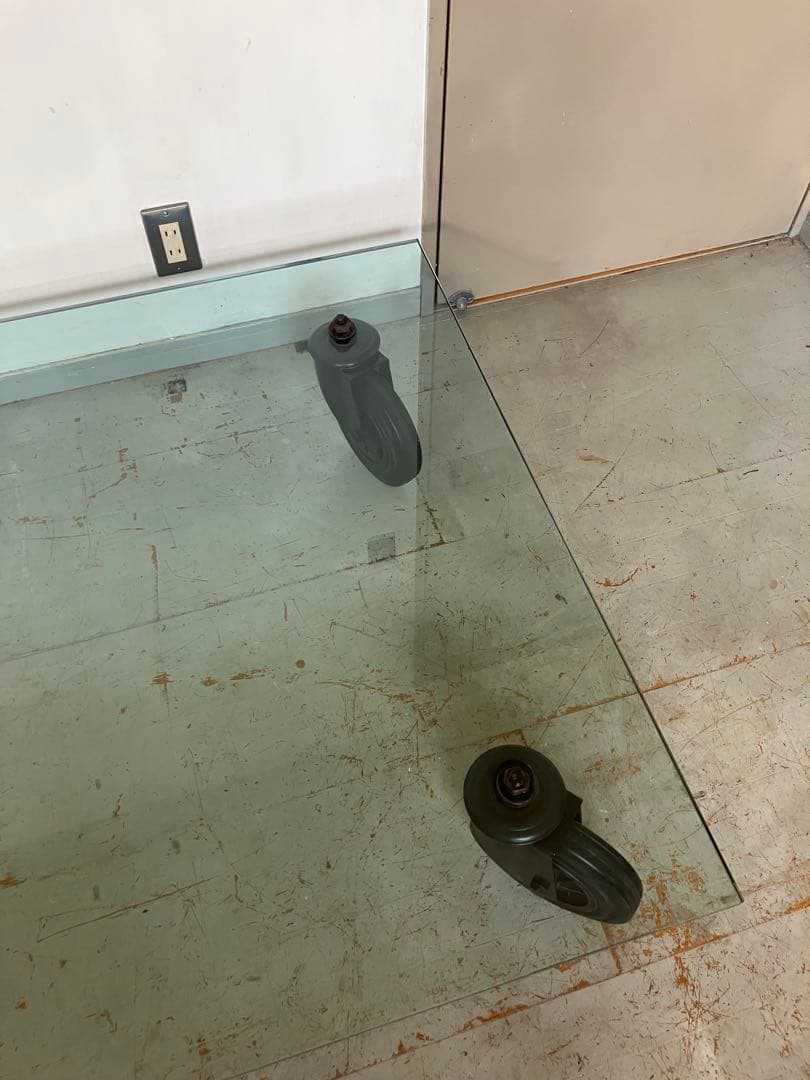 カッシーナIXC フォンタナアルテ コンルオーテガラステーブル 送料込み