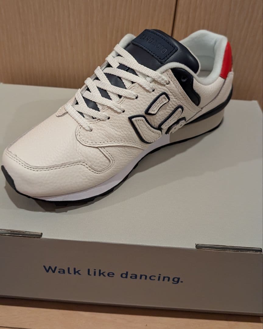 にゅ～ず　トリコロール　10周年記念モデル 24.5cm