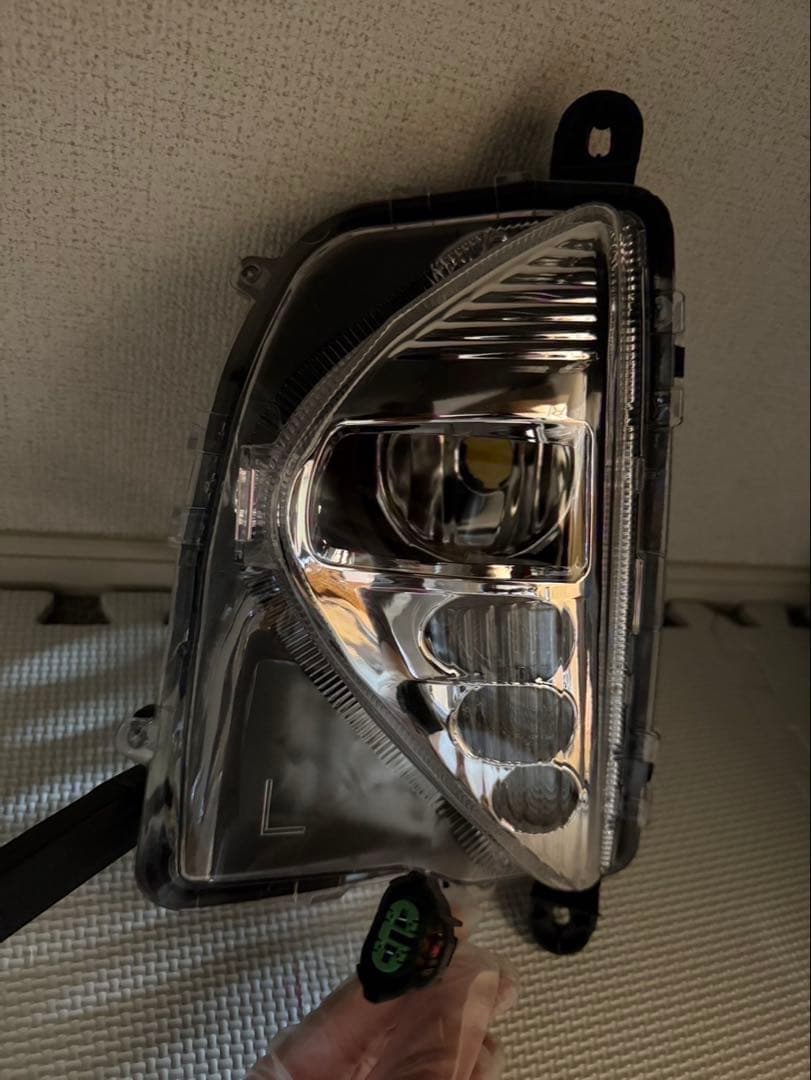 50プリウス 前期対応加工フォグランプ【バルブ交換式／H8・H11・H16対応】