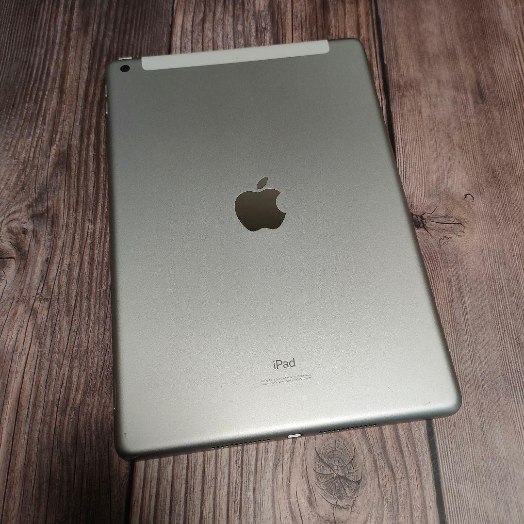 iPad 第8世代 32GB SIMフリー 美品