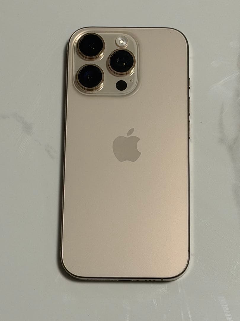 iphone16 pro 香港版　デュアルsim 256GB デザートチタニウム