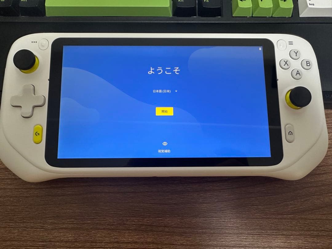 Logitech G Cloud Gaming Handheld 7インチ