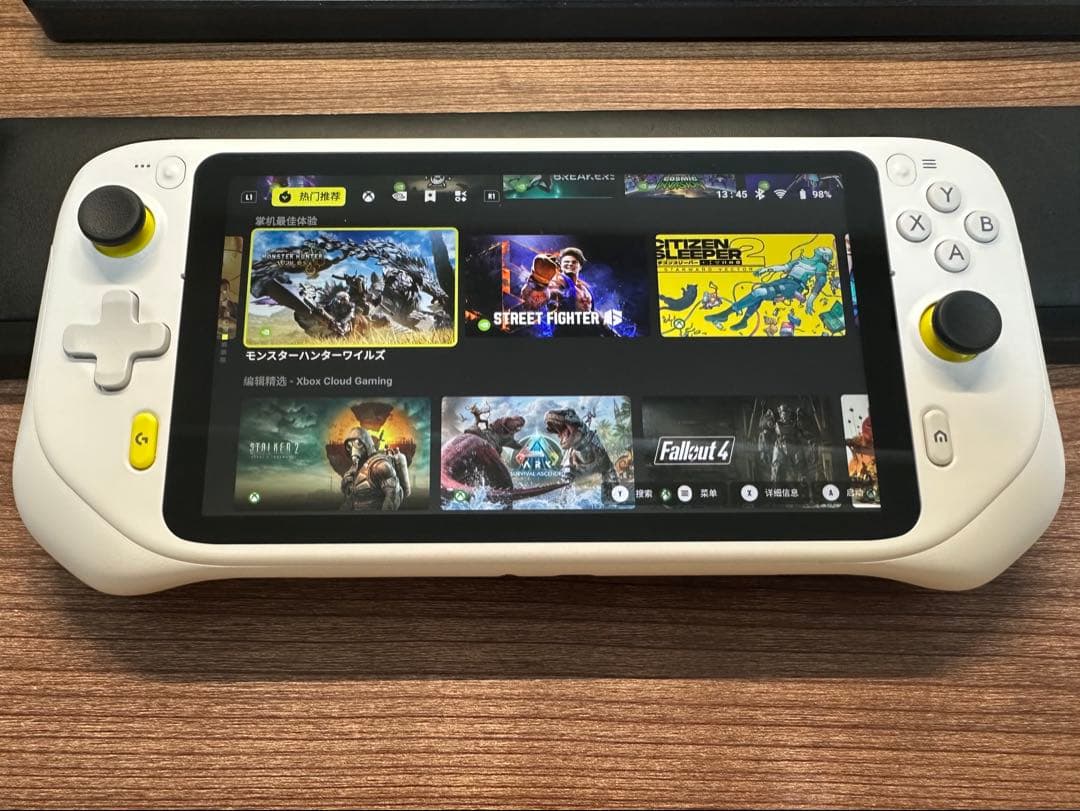 Logitech G Cloud Gaming Handheld 7インチ