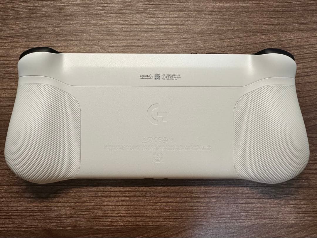 Logitech G Cloud Gaming Handheld 7インチ