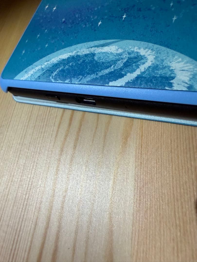 Kindle 11世代 16gb 純正スペースホエールカバー付き