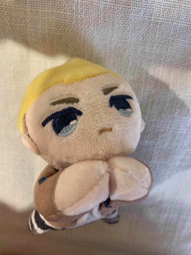 進撃の巨人　エルヴィン　グッズセット