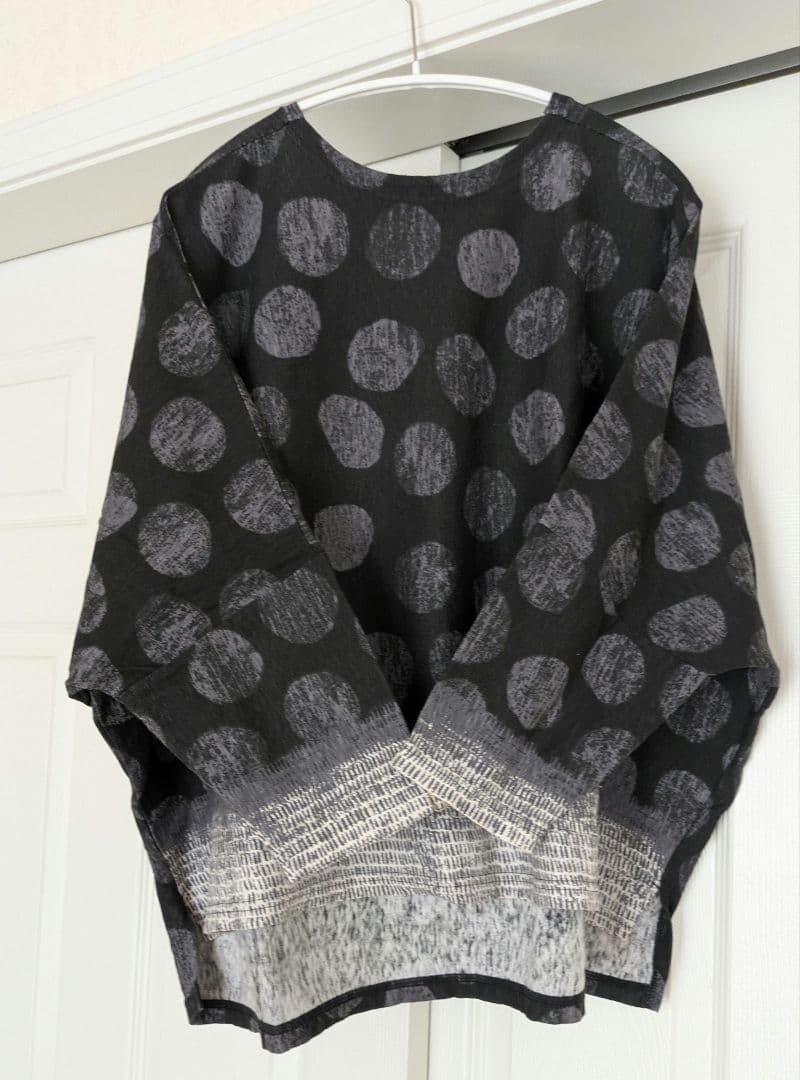 パドカレ　ドットパネル風プルオーバー　カットソー