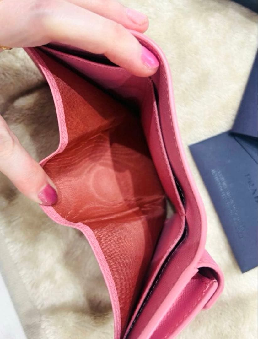 プラダ　ミニ財布　ピンク　サフィアーノレザー　美品