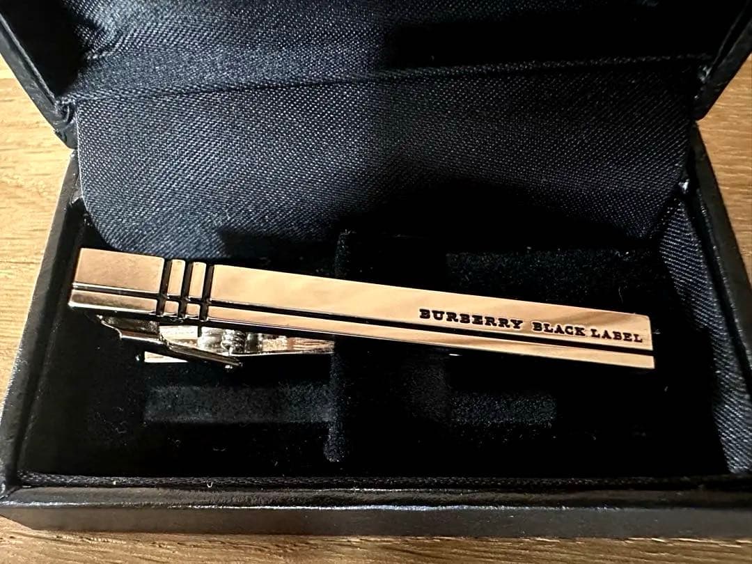 【美品】BURBERRY BLACK LABEL ネクタイピン 専用ケース付き