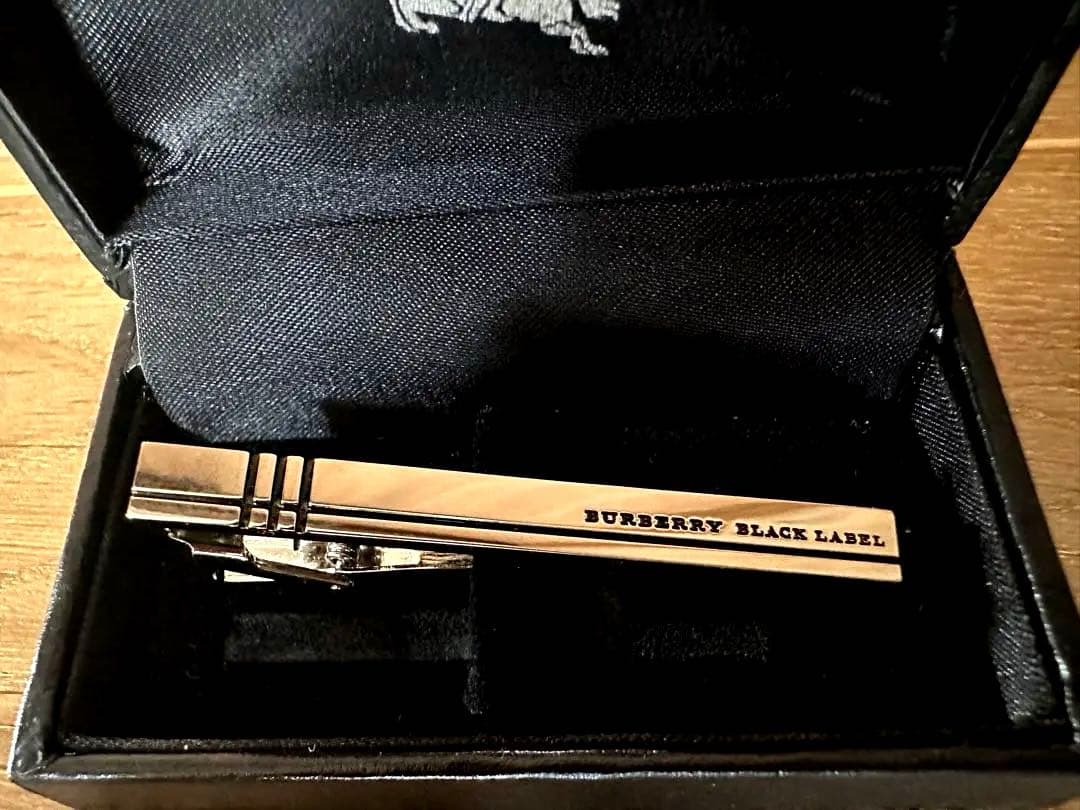 【美品】BURBERRY BLACK LABEL ネクタイピン 専用ケース付き
