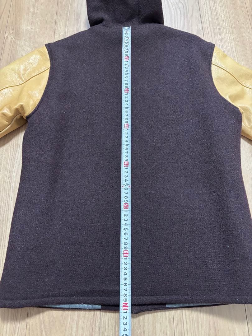 ホワイツビル　フード付きスタジャン