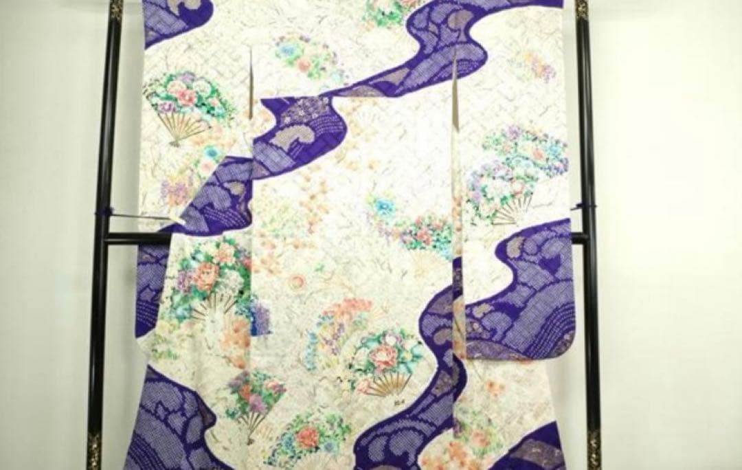 豪華振袖フルセットお探しの方に　白地　ホワイト　花柄　金彩　成人式