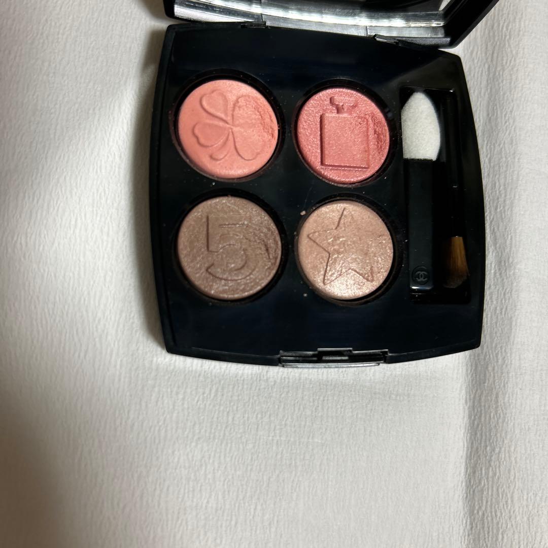 レキャトルオンブルブトン209ブトンマドモアゼル