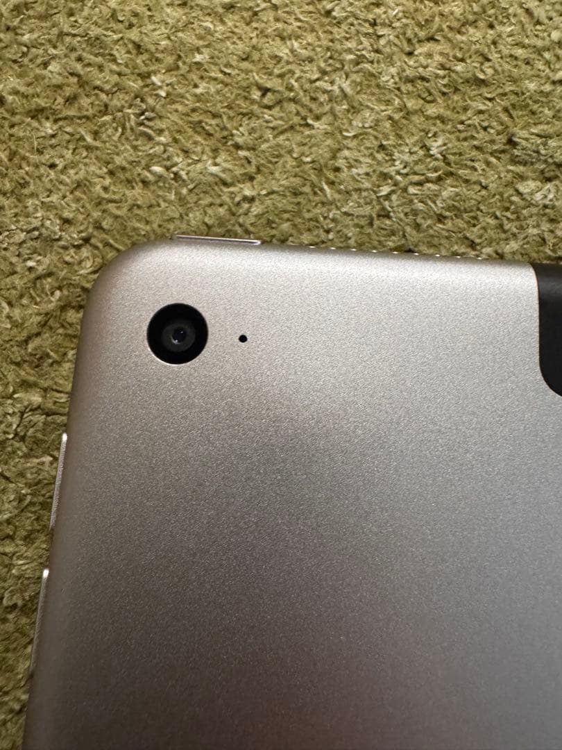 Apple iPad シルバー 本体　　128GB