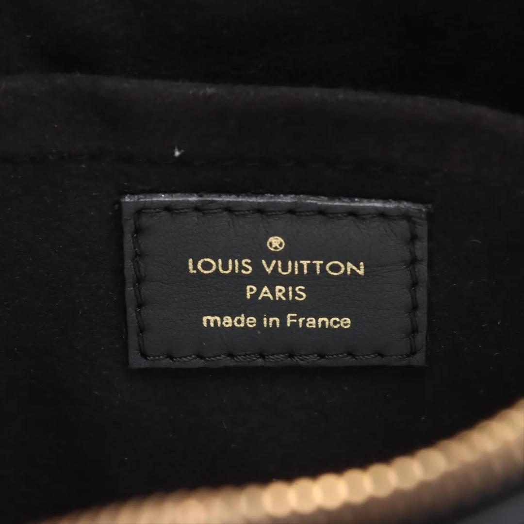 ヴィトン LVロゴ ニューウェーブニューカメラバッグ M53682 RFID反応