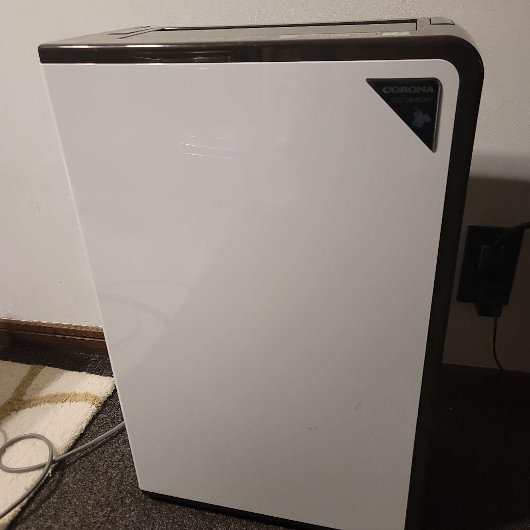 コロナ 除湿機 ホワイト CD-H1817　室内干し　乾燥