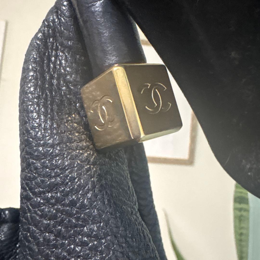 686 CHANEL正規品バック　ブラック　ワンショルダー　フリンジ　レザー