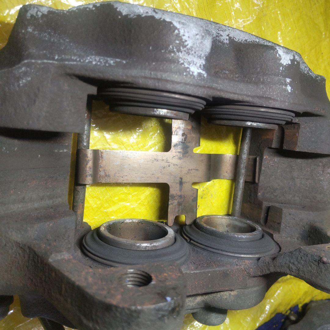 日産 純正 4ポッドブレーキキャリパー 過去にOHありシルビア対抗キャリパー