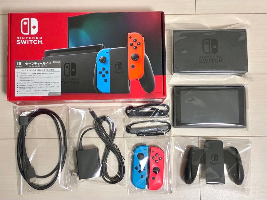 Nintendo Switch 本体 （SDカード、別売ハブスタンド付き）