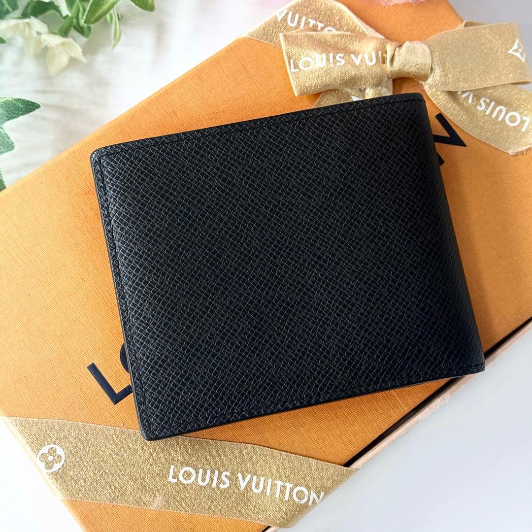 超極美品 IC内蔵 現行モデル✨ルイヴィトン タイガ アメリゴ 二つ折り財布 黒