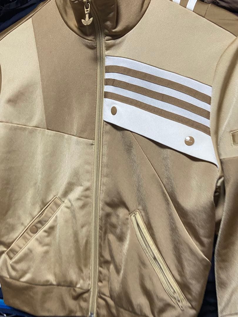 ジェニ着用 Adidas × ダニエルカタリトラックトップ ジャケット