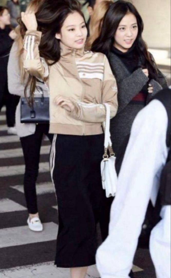 ジェニ着用 Adidas × ダニエルカタリトラックトップ ジャケット