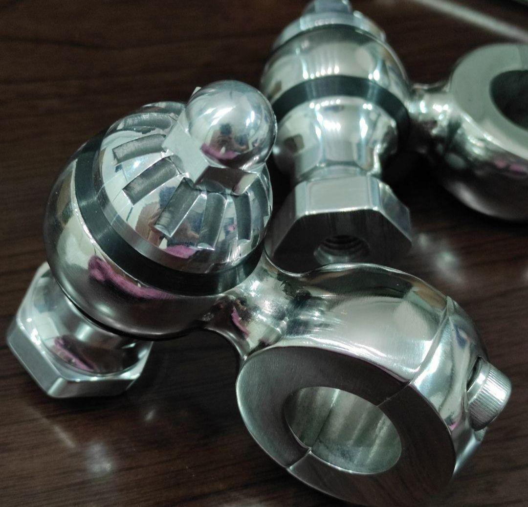 ドッグボーンライザー！ステンレス製　Misumi　フランダース　管073014