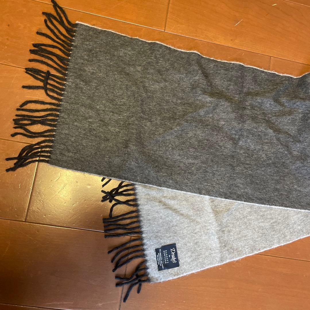 ②ドレイクス DRAKE'S グレー基調　ラムウール　マフラー　未使用　新品