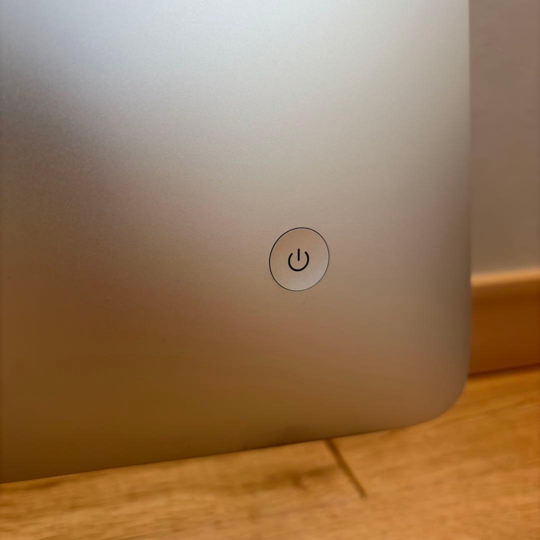 iMac Retina 4K, 21.5インチ 2017 / Core i7